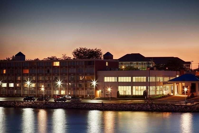 Wyndham Garden Kenosha Harborside Hotel Luaran gambar